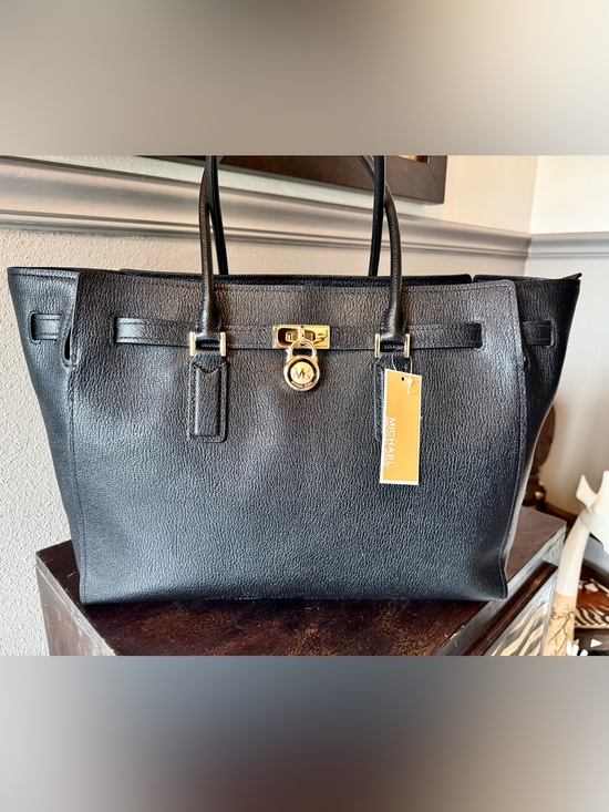 Michael Kors Handbags - Michael Kors Black Leather Tote with Gold Accent Lock